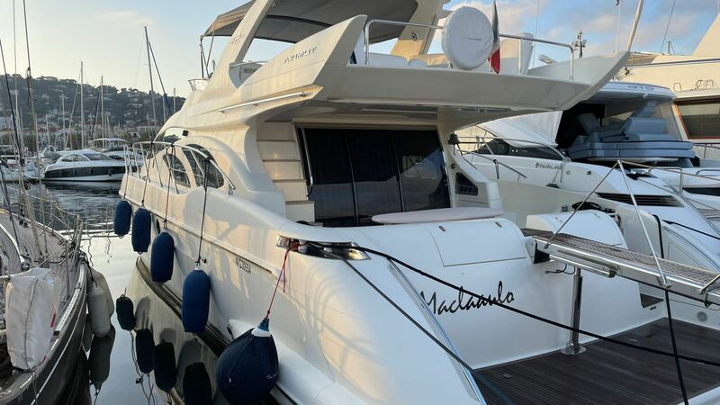 AZIMUT 62